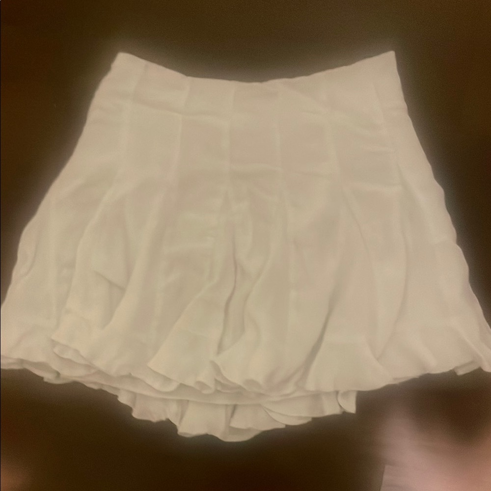 Forever 21 Classic White Skirt
